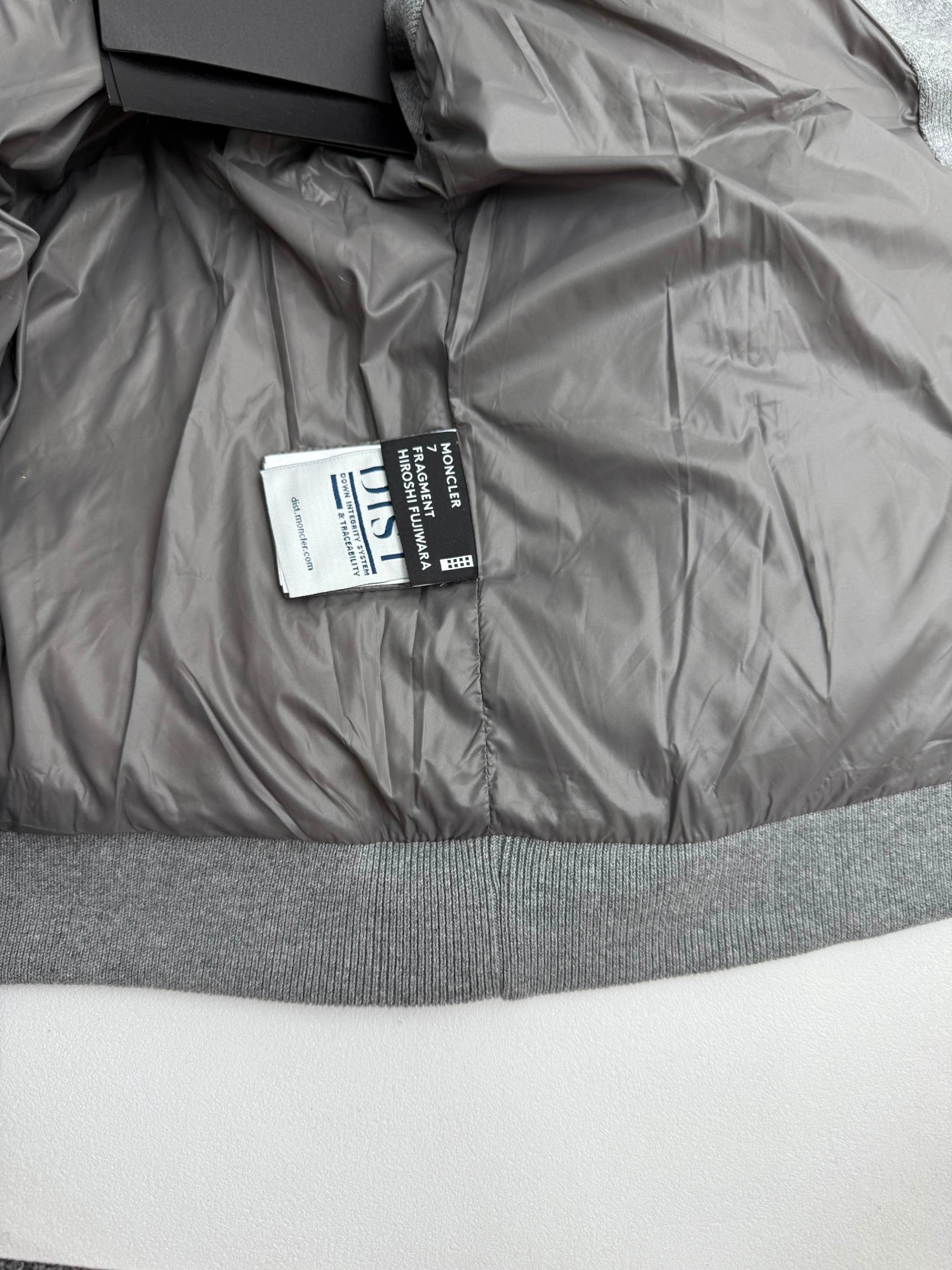wg.luxury-- 7o9385r FRGNT Down jacket item: E-F431J0117